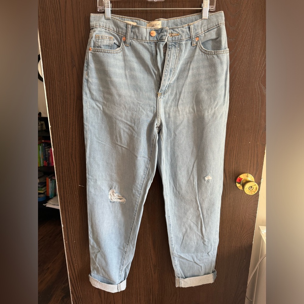 Universal Thread Boyfriend Jean. Size 6.